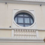 Colonne in polistirolo e design moderno: combinare leggerezza e stile per progetti unici